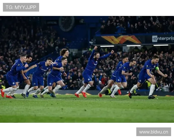 切尔西防线磨合仍不稳定，对英超竞争格局产生阶段性影响